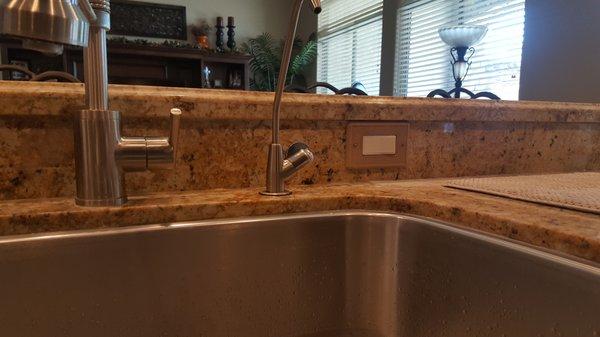 Kitchen sink fixture install