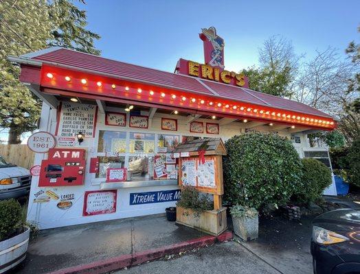 Still around........ Classic Bremerton Greasy Spoon......