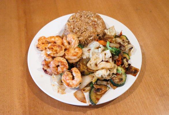 Shrimp Teppanyaki with fried rice