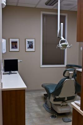 Rochelle Park, NJ dentist, Dr. Alan L. Rubin places and restores dental implants.