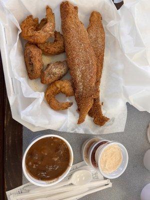 This combo had to be the catfish, shrimp and oyster fry.  Love me some oyster fry!