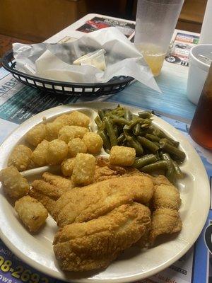 I had the flounder with green beans and a piece of bread and hash browns