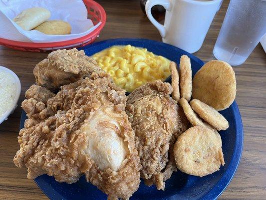 Fried chicken, mac & cheese, fried squash, and a corn bread and a biscuit