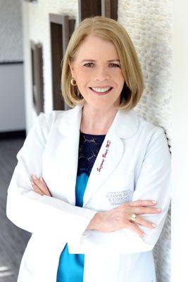 Dr. Suzanne Bruce founded her practice in 1997 and has been a pioneer in medical and cosmetic research since opening her doors.