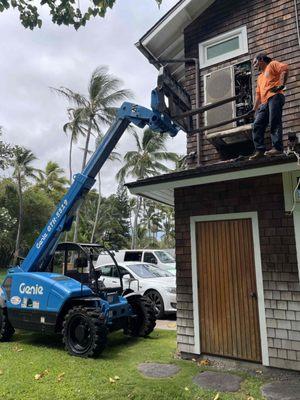 Aslen Jarnsky at a home in Paia