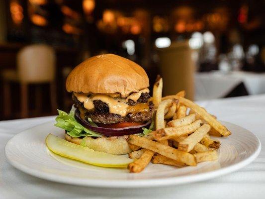 Eddie's Prime Cheeseburger & Fries