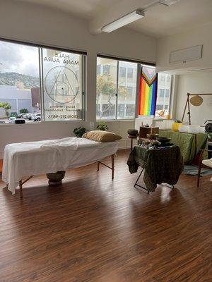 Private Sound Healing, Reiki, and Facial setting.