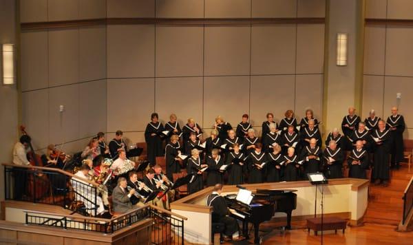 The Christ Choir at Traditional Worship