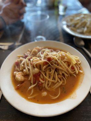 Linguini Scallops, Clams, Shrimps