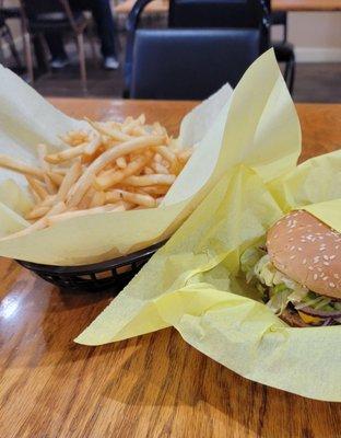 1/4 size French fries and a cheeseburger