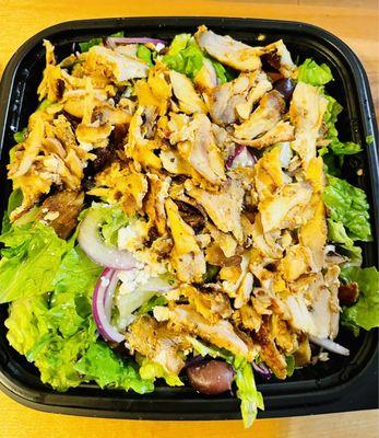 Mediterranean Salad with Chicken Shawarma