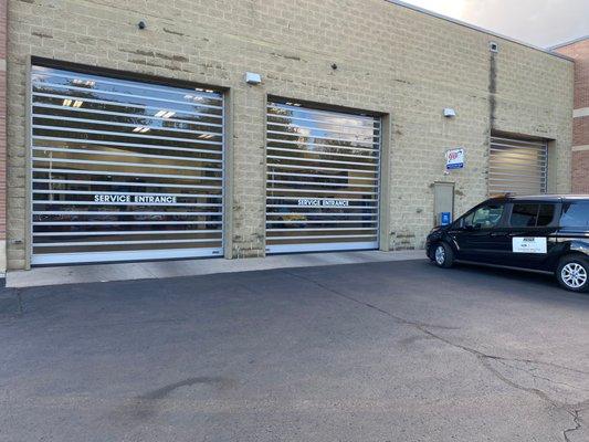 Heiser Ford Lincoln Service Entrance