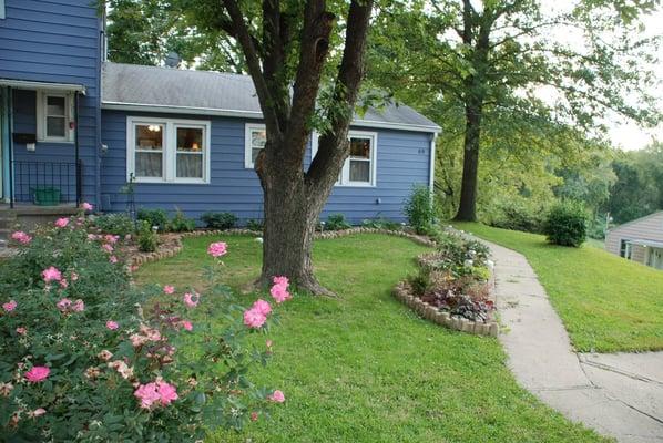 end unit with landscaped yard