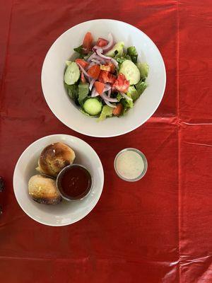 Side salad and garlic knots