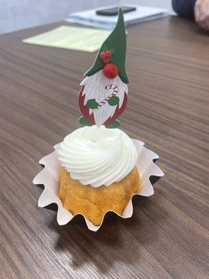 Holiday cupcake