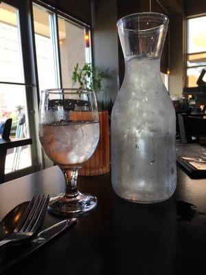 I always like a place that brings a carafe of water to the table.