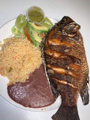 Mojarra frita deliciosa