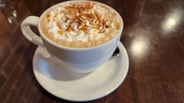 Cinnamon bun latte