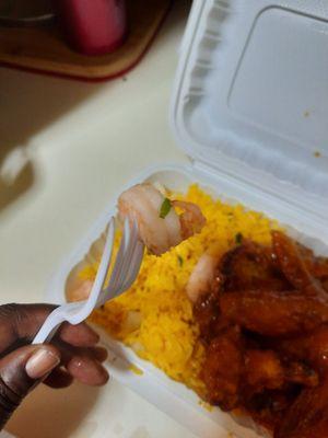 See how fresh and clean the shrimp is.