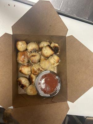 Garlic knots