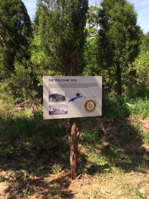 21 Historical signs tell about Early settlers to other trails and museums in the area.