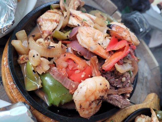 Mmmm steak chicken. Shrimp   fajitas