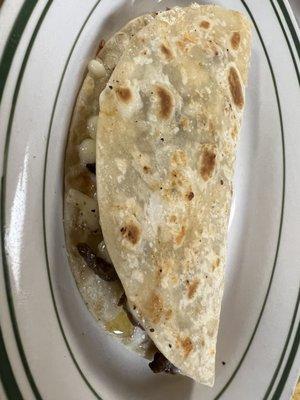 Quesadilla with beef fajita