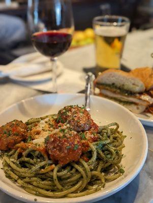 Pesto pasta with meatballs