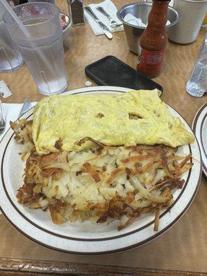 Veggie omelette with bacon and hash browns