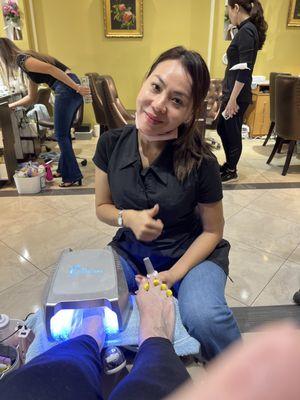 Found the best place to get a manny and pedicure. Jen is outstanding. Friendly an gentle. Thank Jen for an outstanding job.