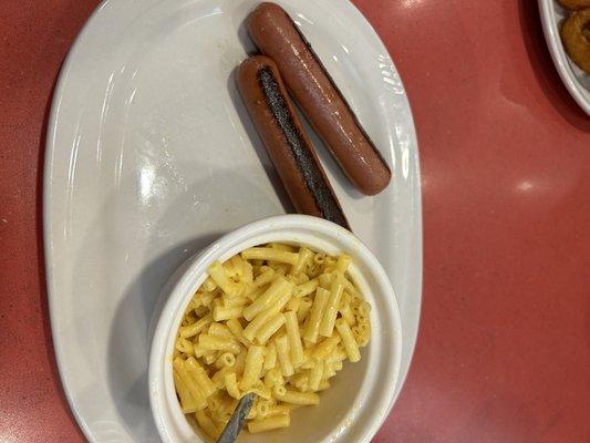 Kids Mac and cheese (very dry) and 2 hot dogs (slightly burnt)