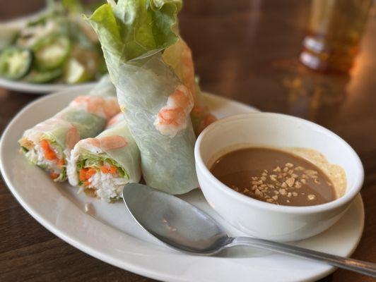 01. Fresh Spring Rolls with Shirmp (4 pieces)