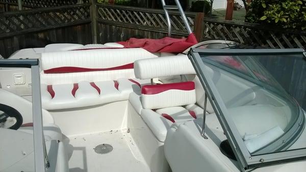 Ski boat seats