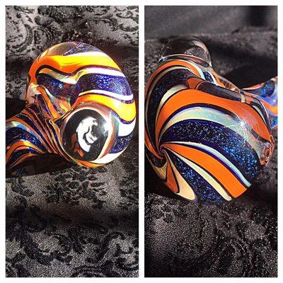 Reppin' the Mile High City with Broncos pipes! We've even got some Raiders pipes for those of you who are confused!