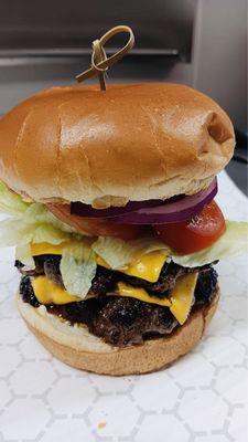 Double cheeseburger