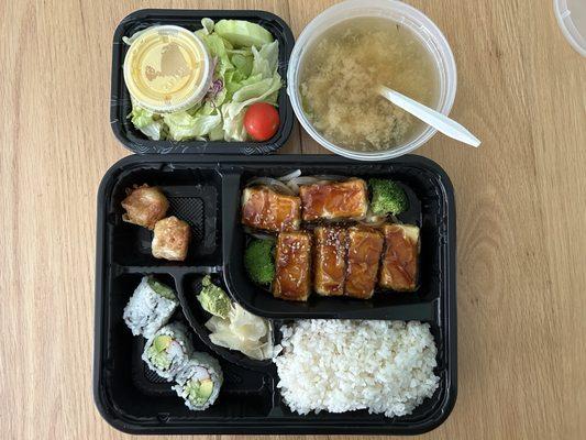 6. Tofu Teriyaki Lunch Bento Box