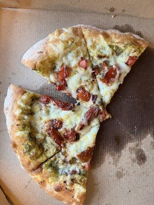 Vegan Pesto Margherita Pizza