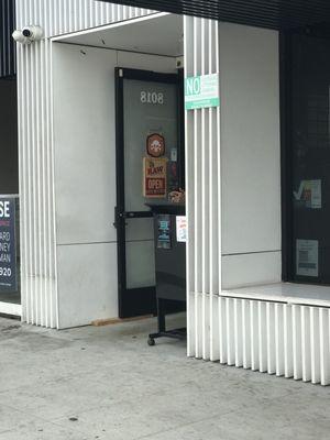 Elevate weed dispensary Los Angeles - outside photo