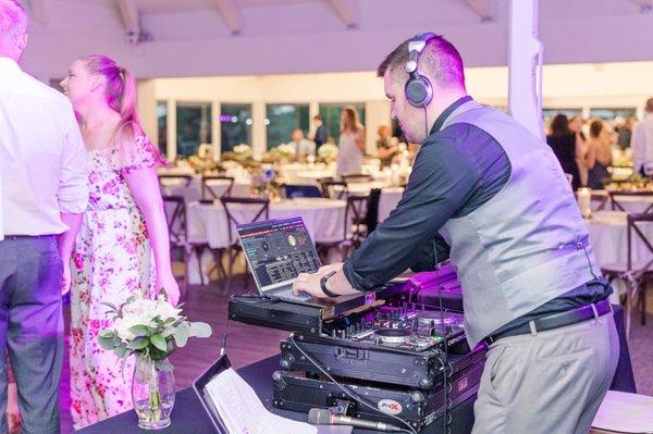 DJ Alex at MN Wedding