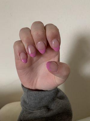 Nails w An