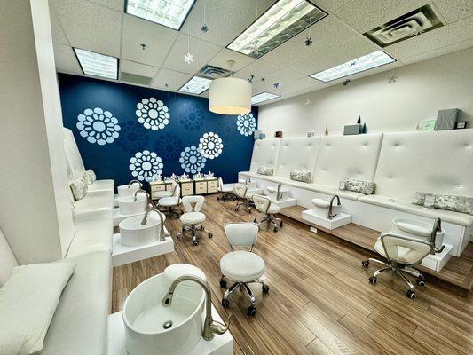 Frenchies Modern Nail Care Lakeville