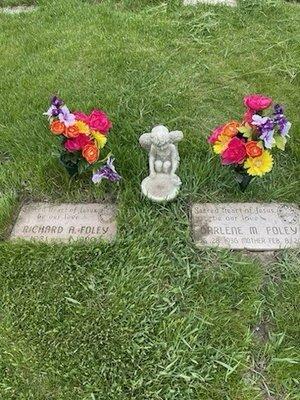 Photo of my parents grave site sent by Chuck. He always remembers :)