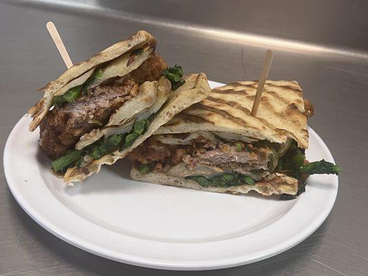 Veal cutlet (broccoli rabe,potatoes,long hots and fresh mozzarella)