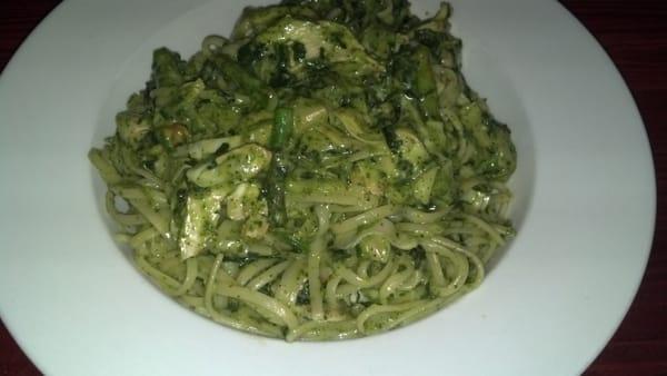 Green linguini with chicken