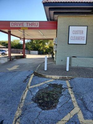 We are dry through  cleaners.service at your car door.