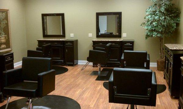 NouriTress Salon & Hair Clinic