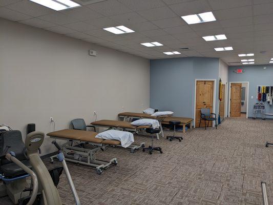 HealthQuest Physical Therapy - Naples