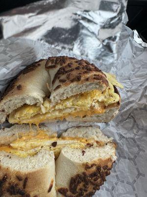 Egg w cheese bagel