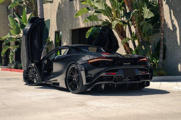 Full Body Vinyl wrap in satin black on this McLaren 720s spider.