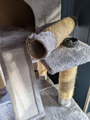 Cat tree broken, unrepairable